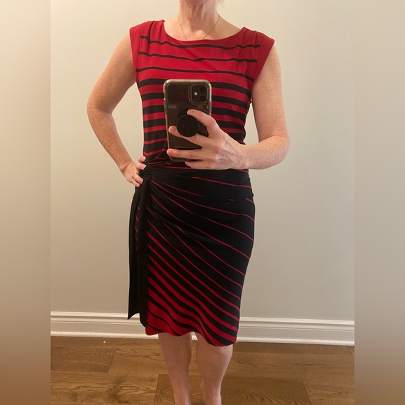 Reitmans black and red dress - Picture 8 of 8